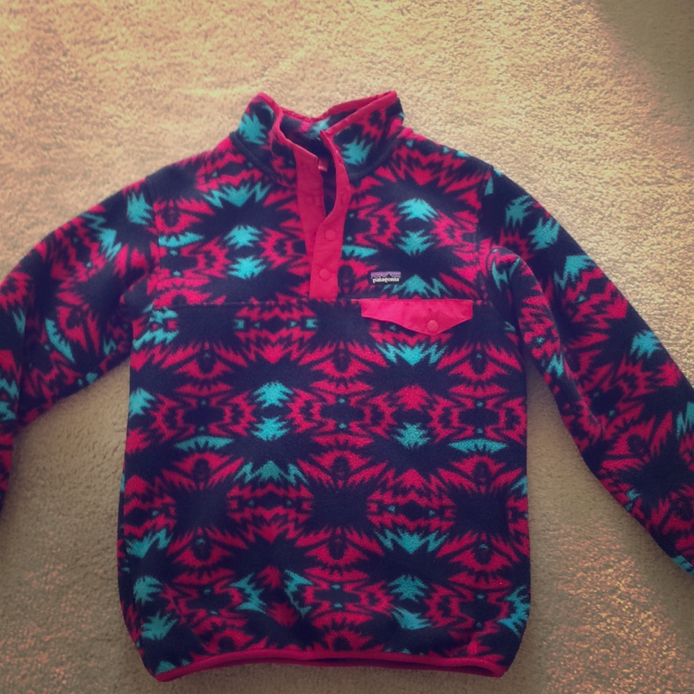 GIRLS SYNCHILLA PATAGONIA LARGE :) NEGOTIABLE